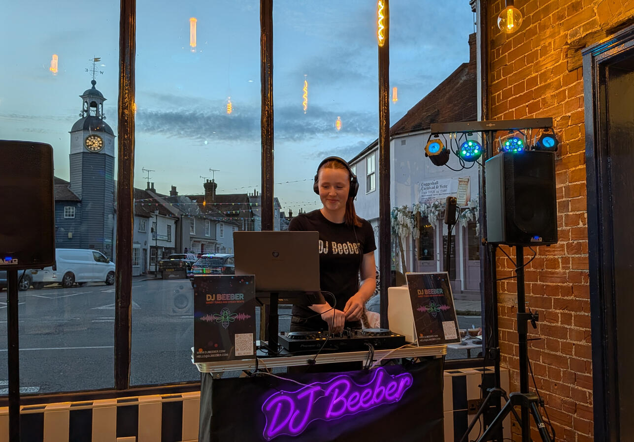 DJ Beeber Live at Mr Hanna, Coggeshall, Colchester